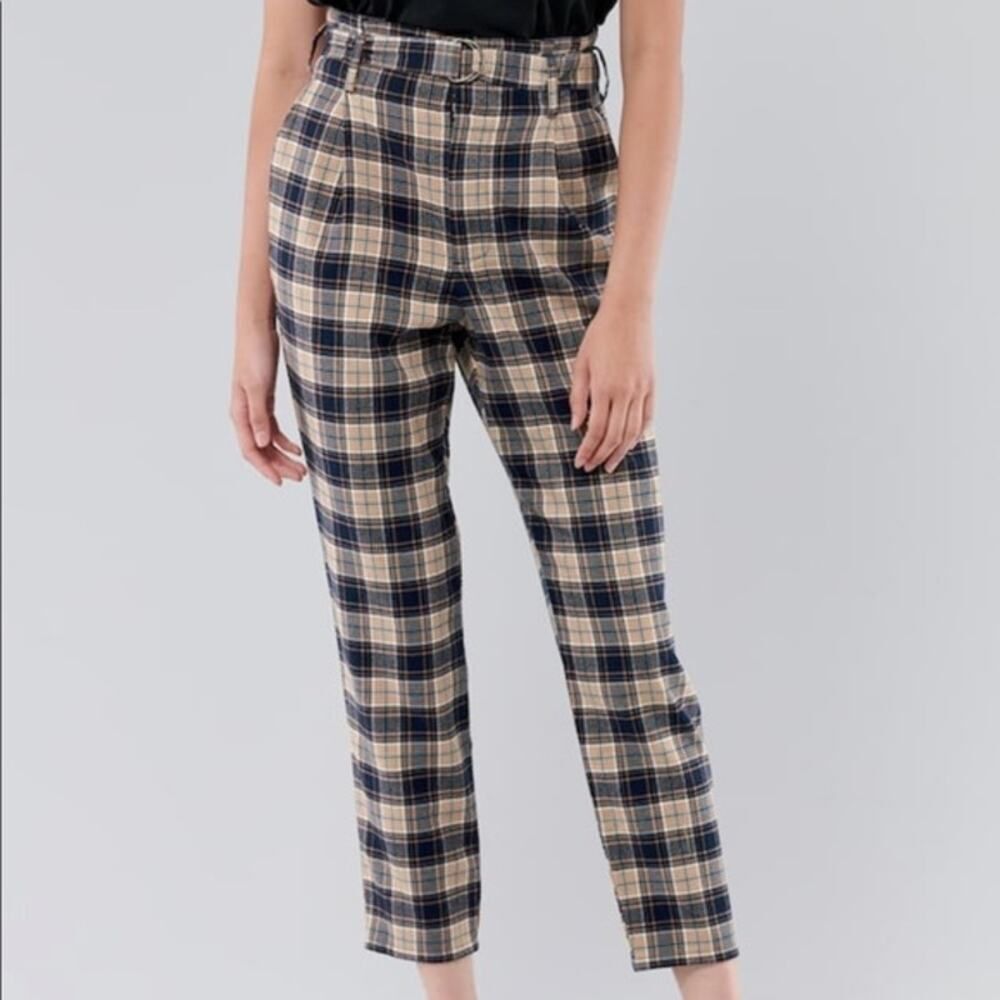 Hollister Ultra High Rise Plaid Ankle Pants Size Large